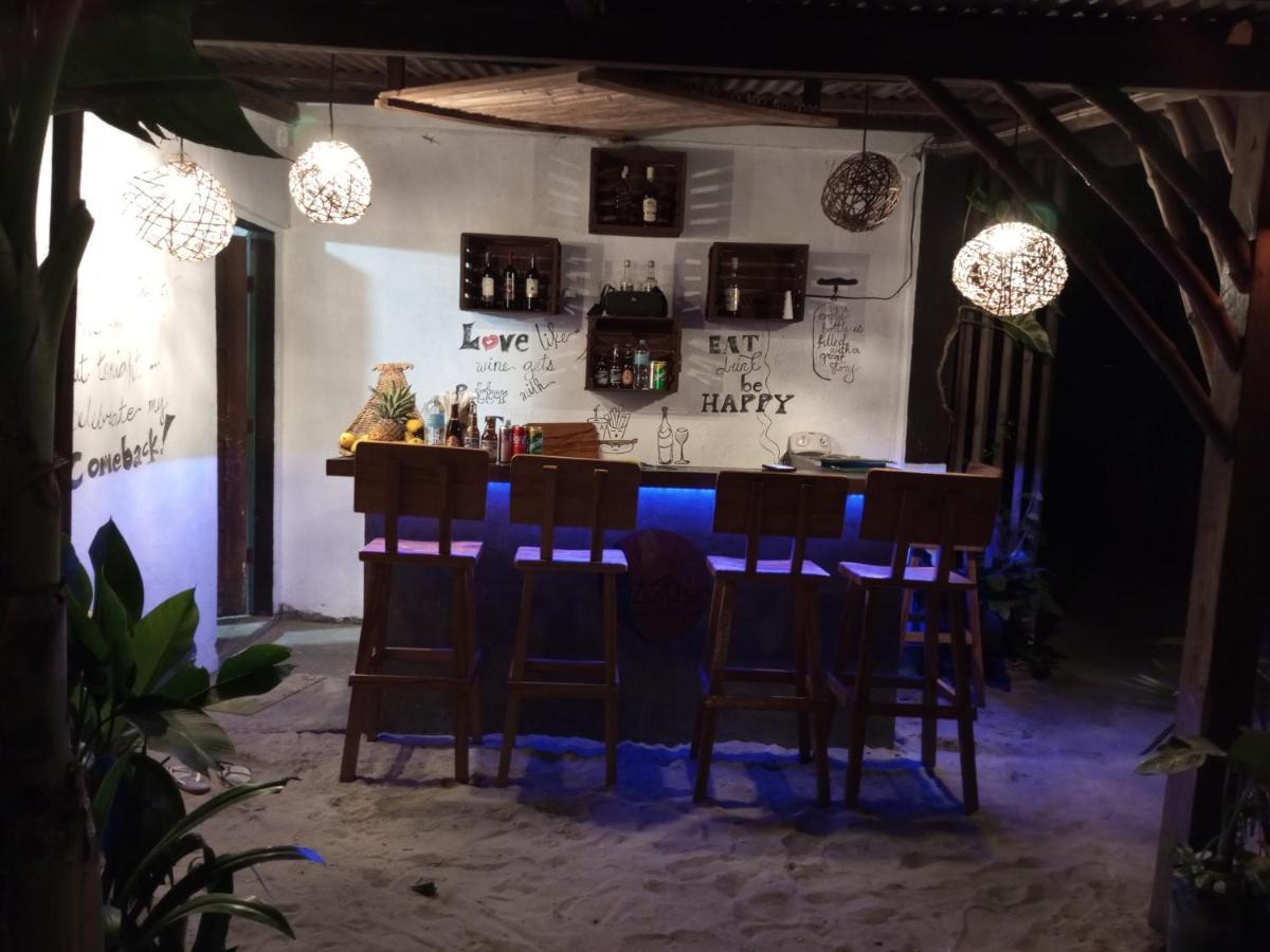 אל נידו Zhaya'S Beach & Cottages מראה חיצוני תמונה